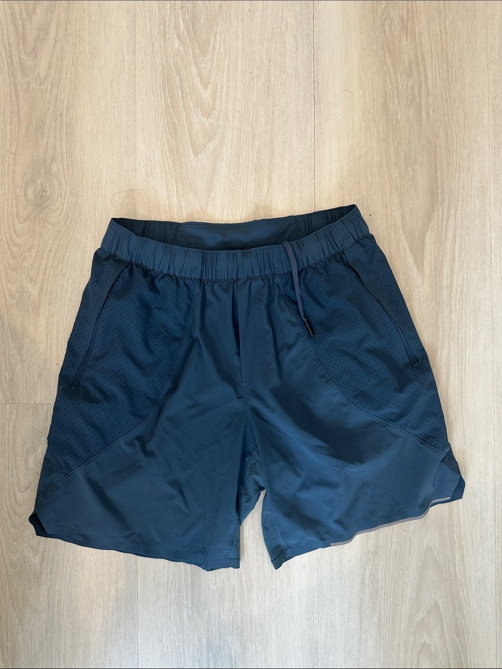 lululemon athletica Men's Navy Athletic Shorts Size S